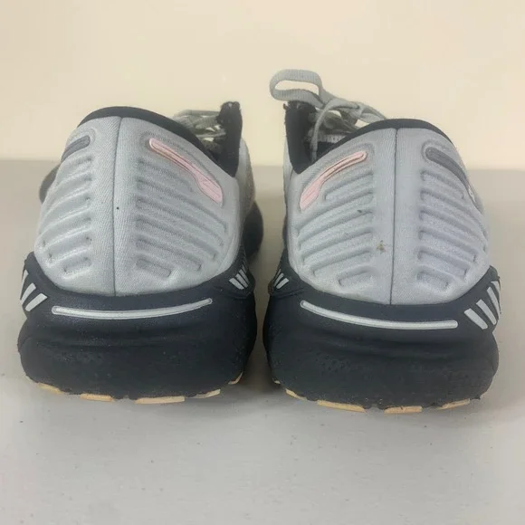 Brooks Adrenaline GTS 22 White and Black Athletic Shoes - Picture 7 of 12